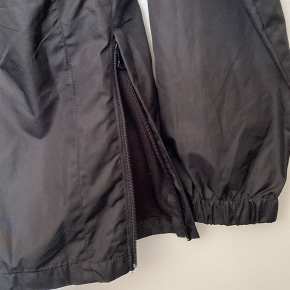 Boxlunch Harry Potter Hogwarts Hoodie Pullover Rain Jacket Windbreaker Black XL - Picture 5 of 6